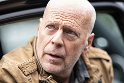 Loading Detective Knight Redemption Pics 2 -    2    :  ...