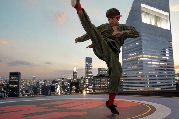 Loading Karate Kid Legends Pics 1 -    1   :   ...